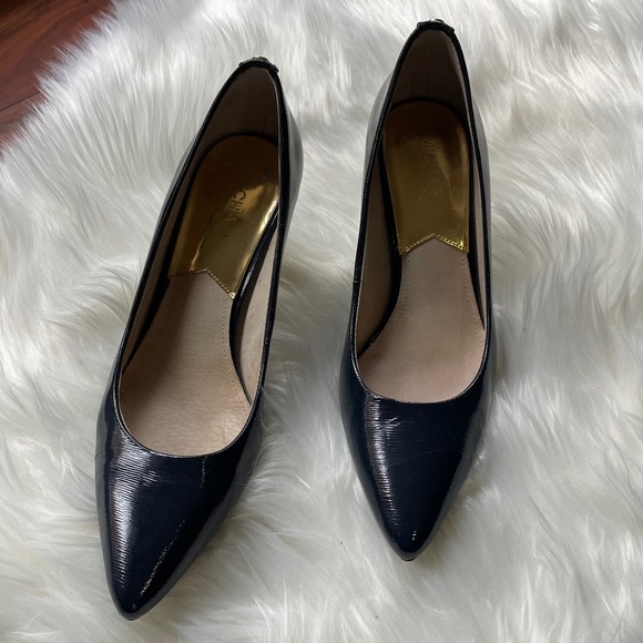MICHAEL Michael Kors Blue Patent Leather Pumps 8M - Picture 1 of 10